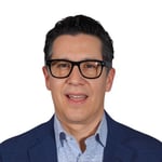 Oscar Calderon Headshot